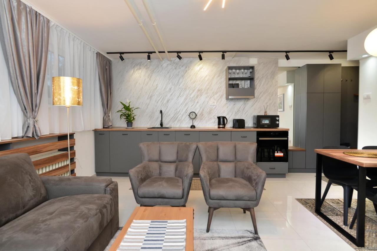 River&Bike Apartment With Free Electric Bike Belgrado Buitenkant foto